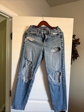 American Eagle Outfitters Light Blue Distressed Straight Leg Jeans